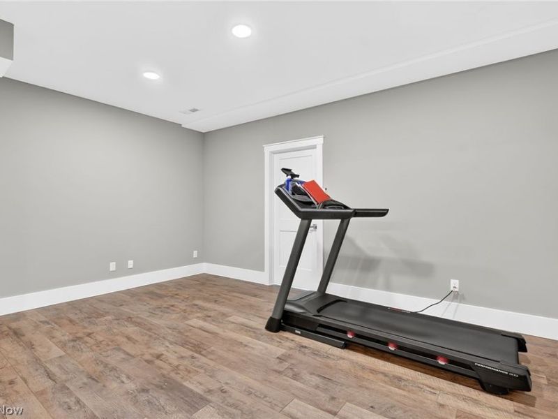 4286 Saint Theresa Boulevard, Avon, OH 44011 Photo 37