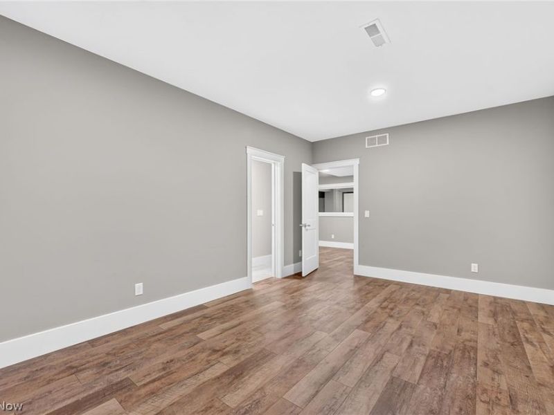 4286 Saint Theresa Boulevard, Avon, OH 44011 Photo 38