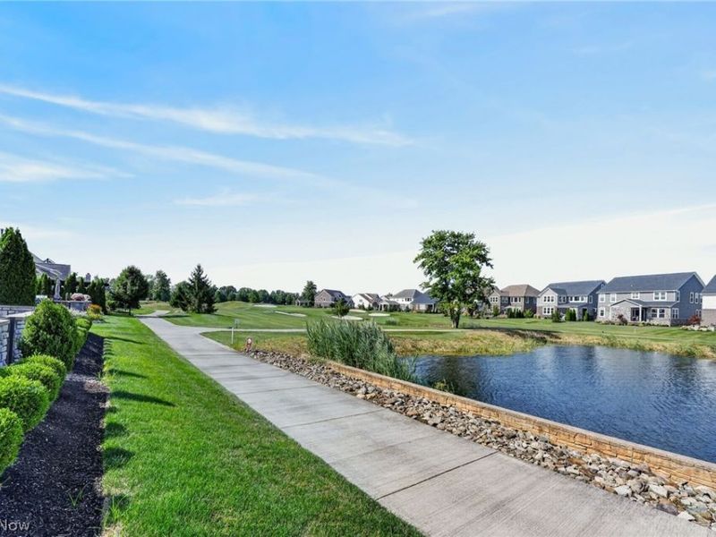 4286 Saint Theresa Boulevard, Avon, OH 44011 Photo 43
