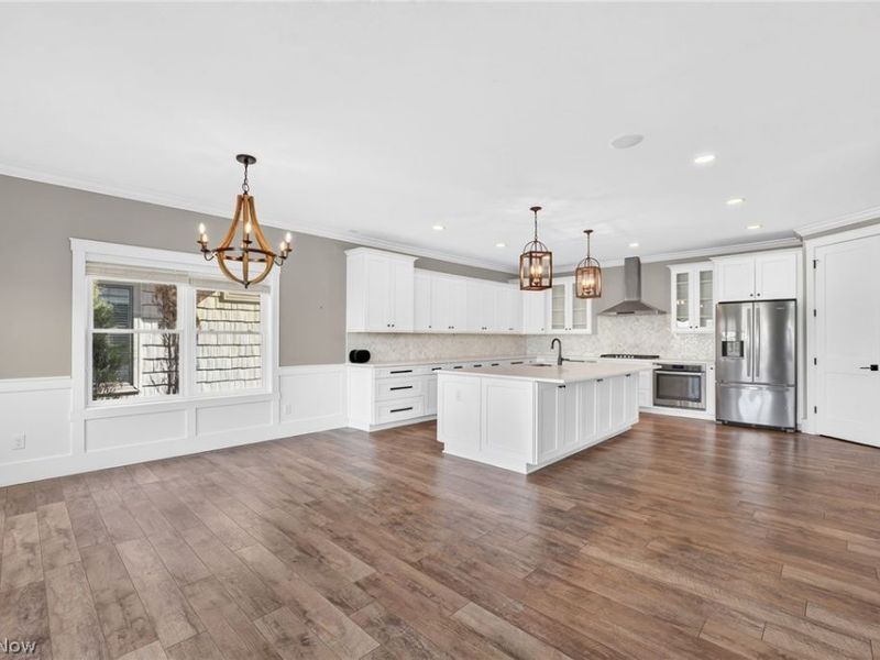 4286 Saint Theresa Boulevard, Avon, OH 44011 Photo 7