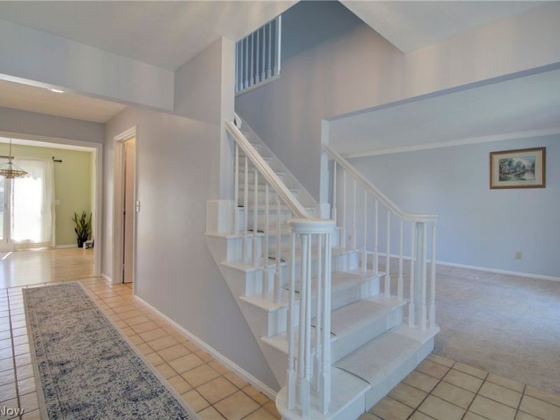 17639 Lexington Lane, Strongsville, OH 44136 Photo 3