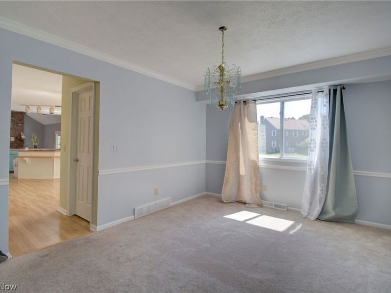 17639 Lexington Lane, Strongsville, OH 44136 Photo 9
