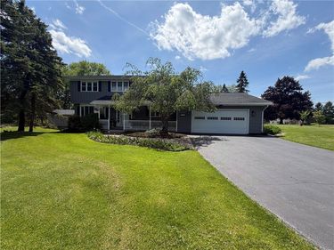 3158 Ken Mor Dr, Seneca Falls, NY 13148