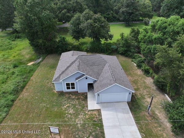 5017 Couch Street, Moss Point, MS 39563