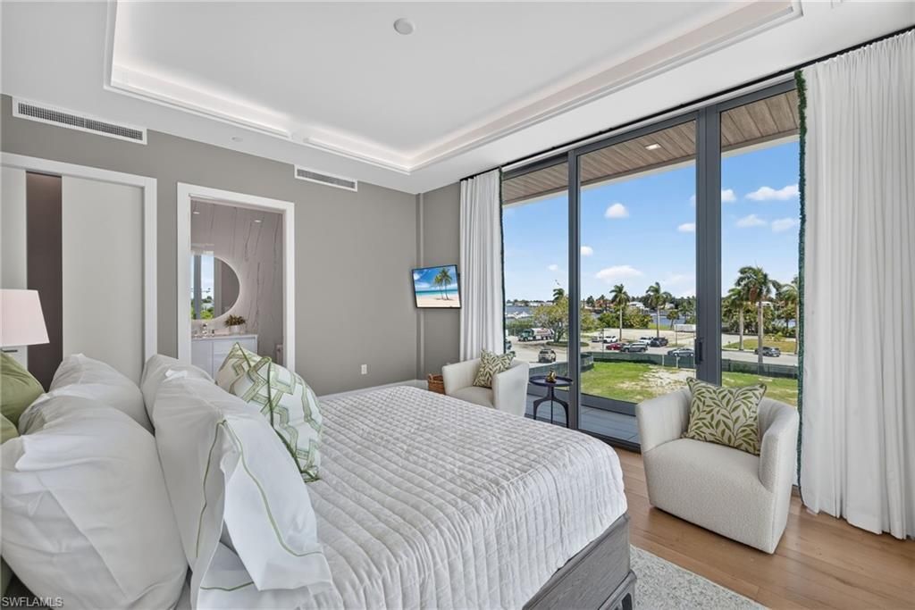 1165 8th St S, Unit #302, Naples, FL 34102 Photo