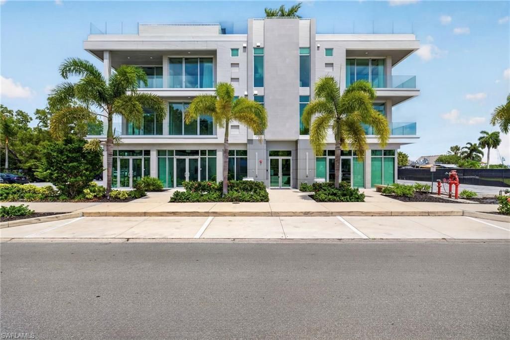 1165 8th St S, Unit #302, Naples, FL 34102 Photo