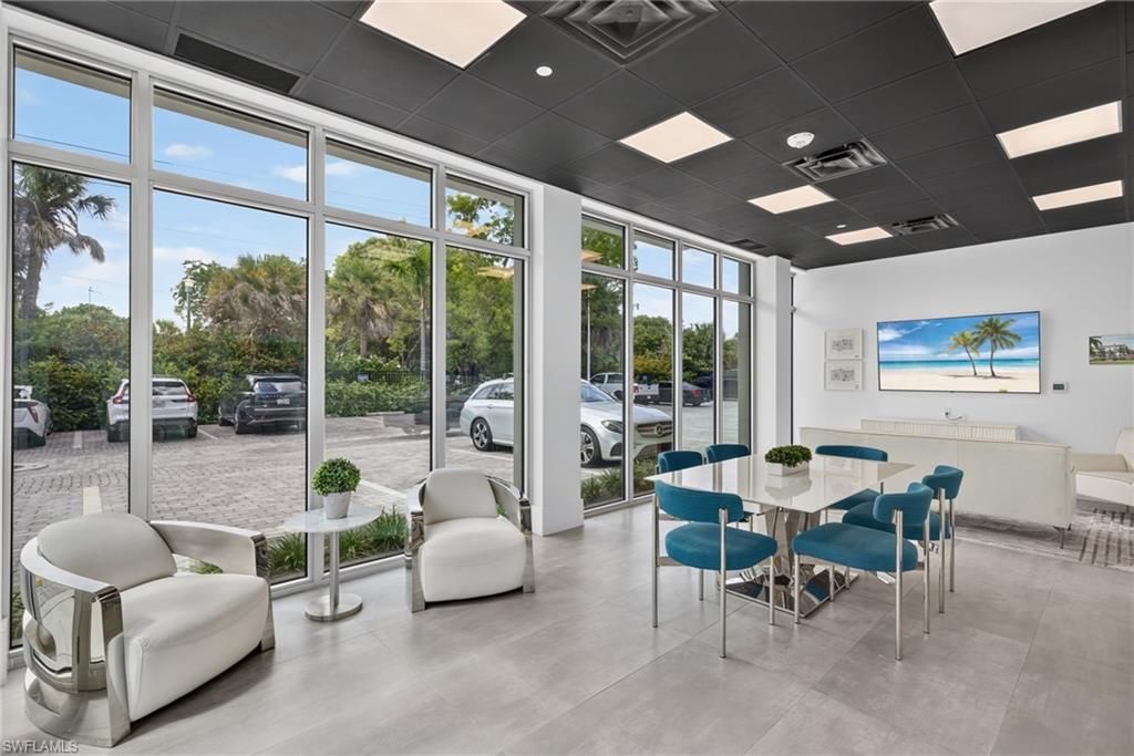 1165 8th St S, Unit #302, Naples, FL 34102 Photo