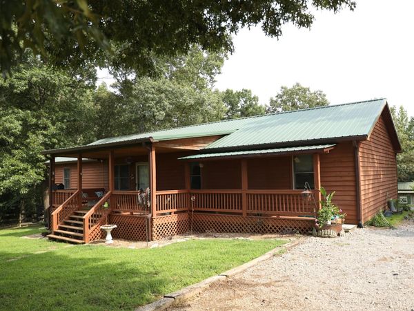 3804 Old Clarksville Pike , Clarksville, TN 37043
