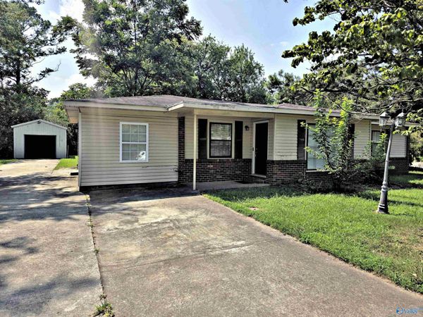 1429 6th Avenue Sw SW, Decatur, AL 35601