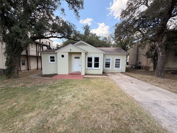 1019 Chestnut ST , San Marcos, TX 78666