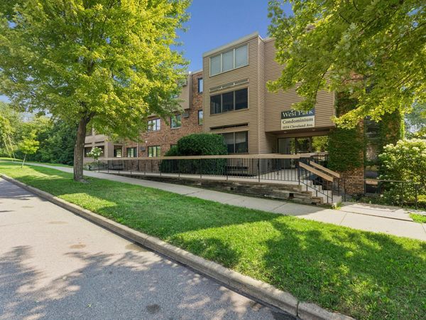 1034 Cleveland Avenue S, Unit 105, Saint Paul, MN 55116