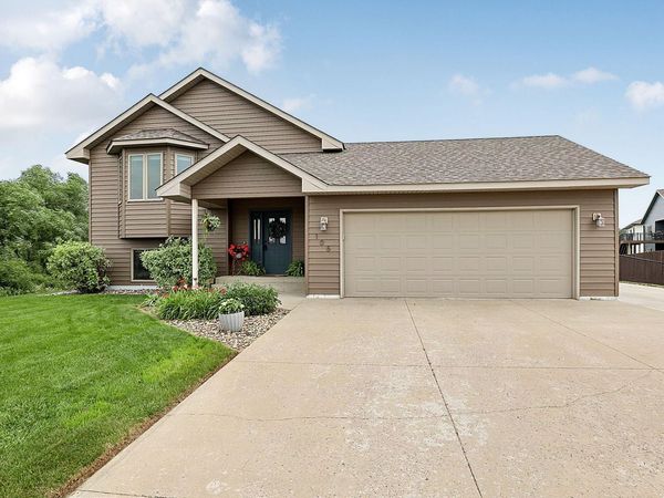 105 Estate Drive, Avon, MN 56310