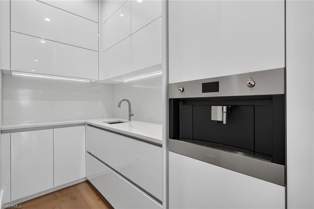 1165 8th St S, Unit #202, Naples, FL 34102 Photo