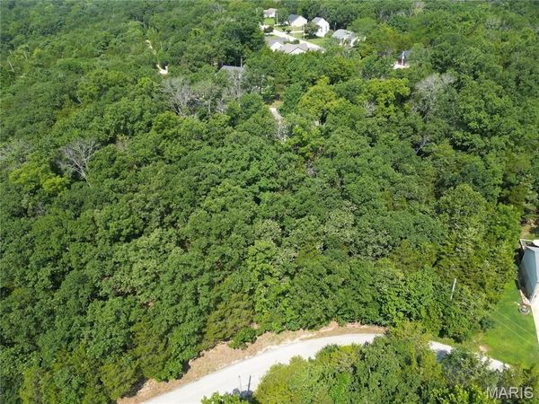 10133 Lake Ridge Drive , Hillsboro, MO 63050