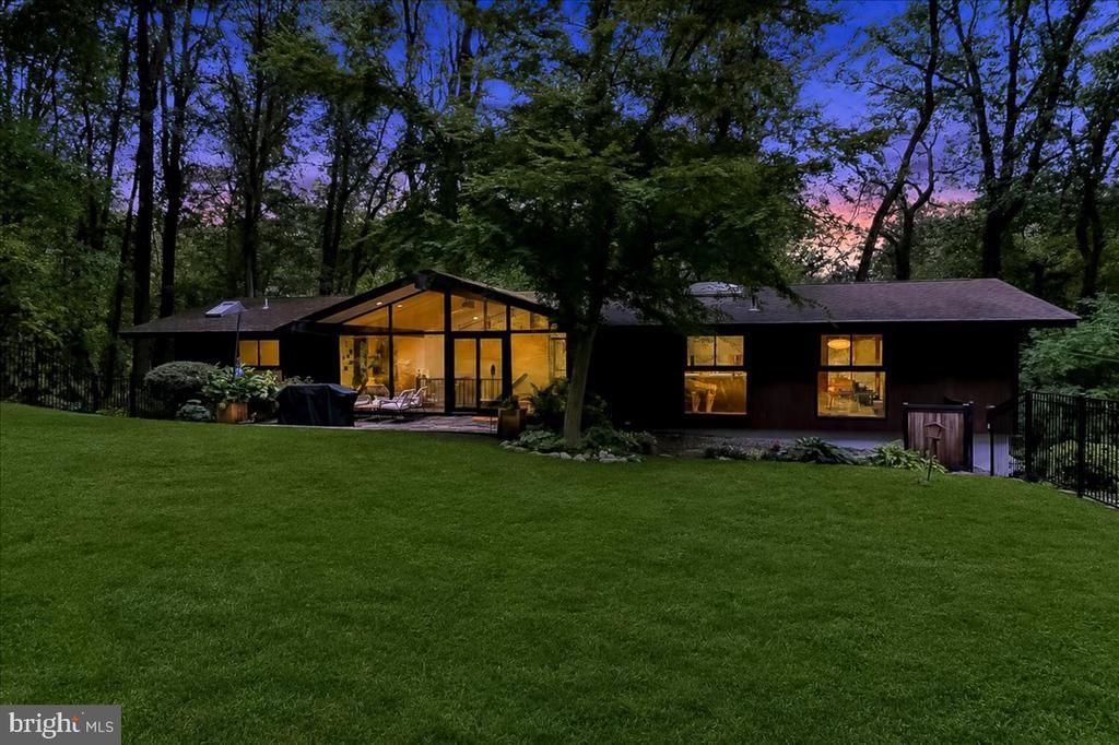 564 PUGH ROAD, WAYNE, PA 19087