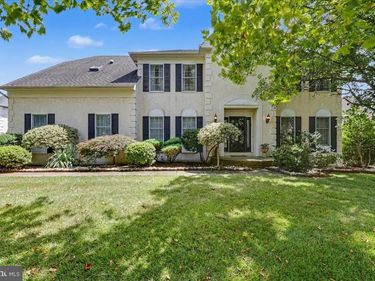 202 CASCADES COURT, BLUE BELL, PA 19422