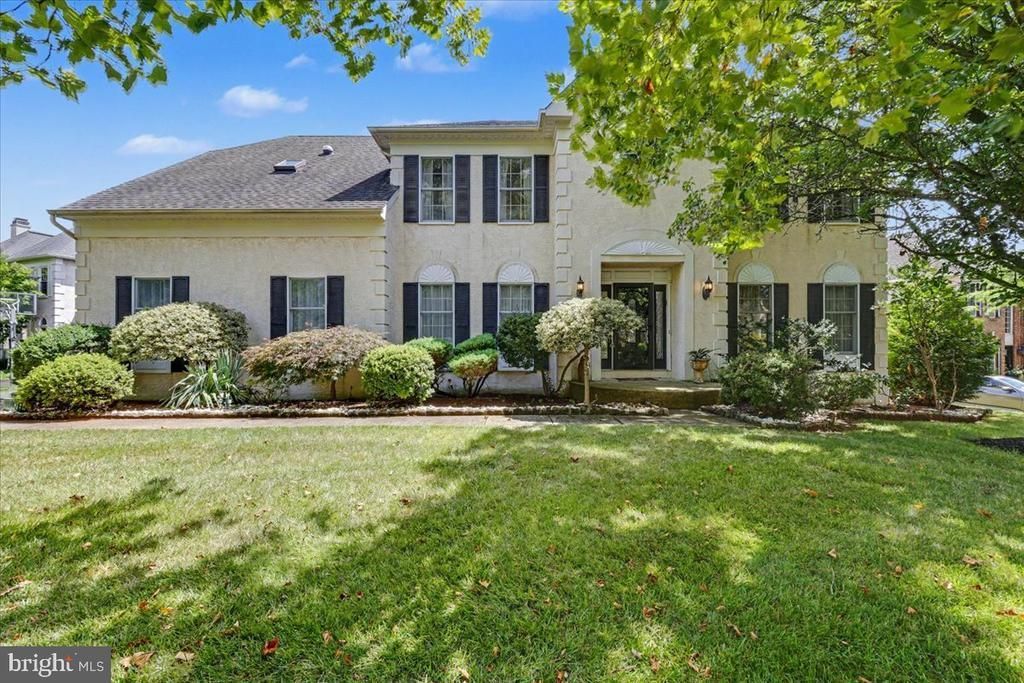 202 CASCADES COURT, BLUE BELL, PA 19422