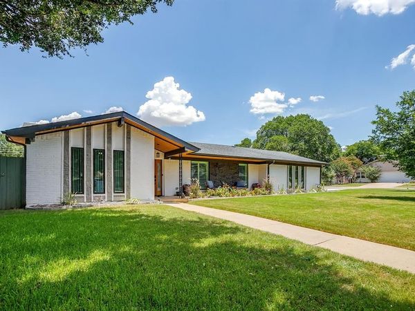 400 Glenn Drive, Hurst, TX 76053