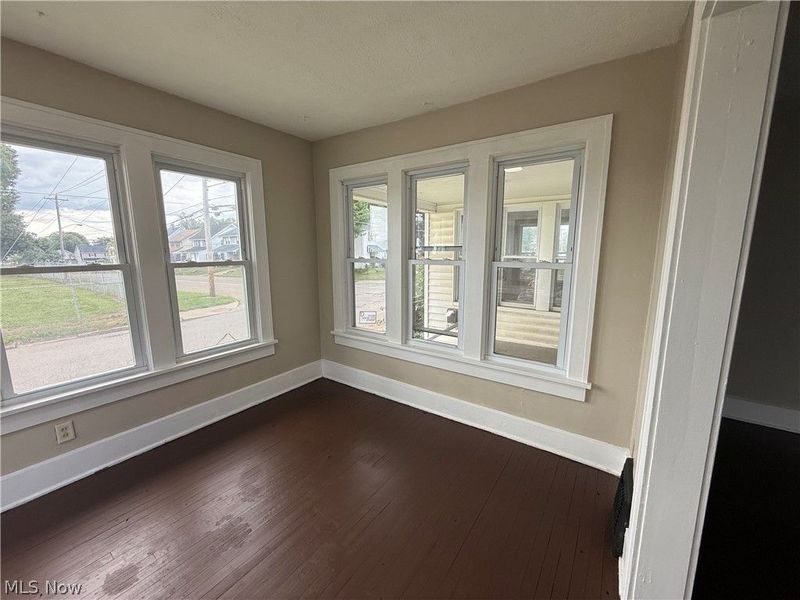 301-303 Roslyn Avenue NW, Unit 303, Canton, OH 44708 Photo 10