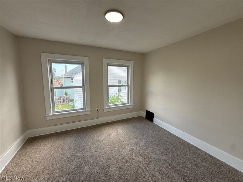301-303 Roslyn Avenue NW, Unit 303, Canton, OH 44708 Photo 13