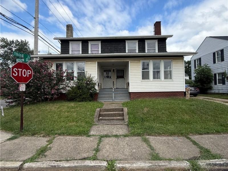 301-303 Roslyn Avenue NW, Unit 303, Canton, OH 44708 Photo 2