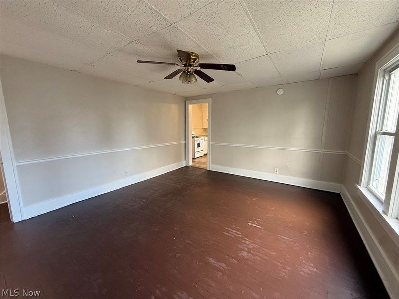 301-303 Roslyn Avenue NW, Unit 303, Canton, OH 44708 Photo 6