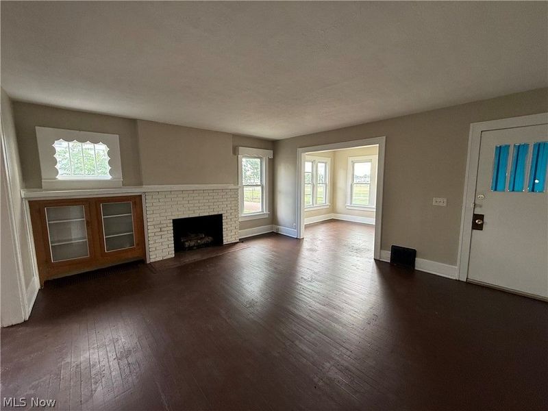 301-303 Roslyn Avenue NW, Unit 303, Canton, OH 44708 Photo 7