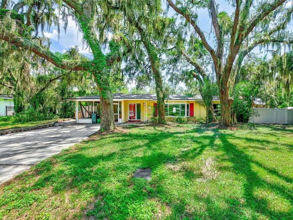 303 SAINT AUGUSTINE AVENUE , TEMPLE TERRACE, FL 33617