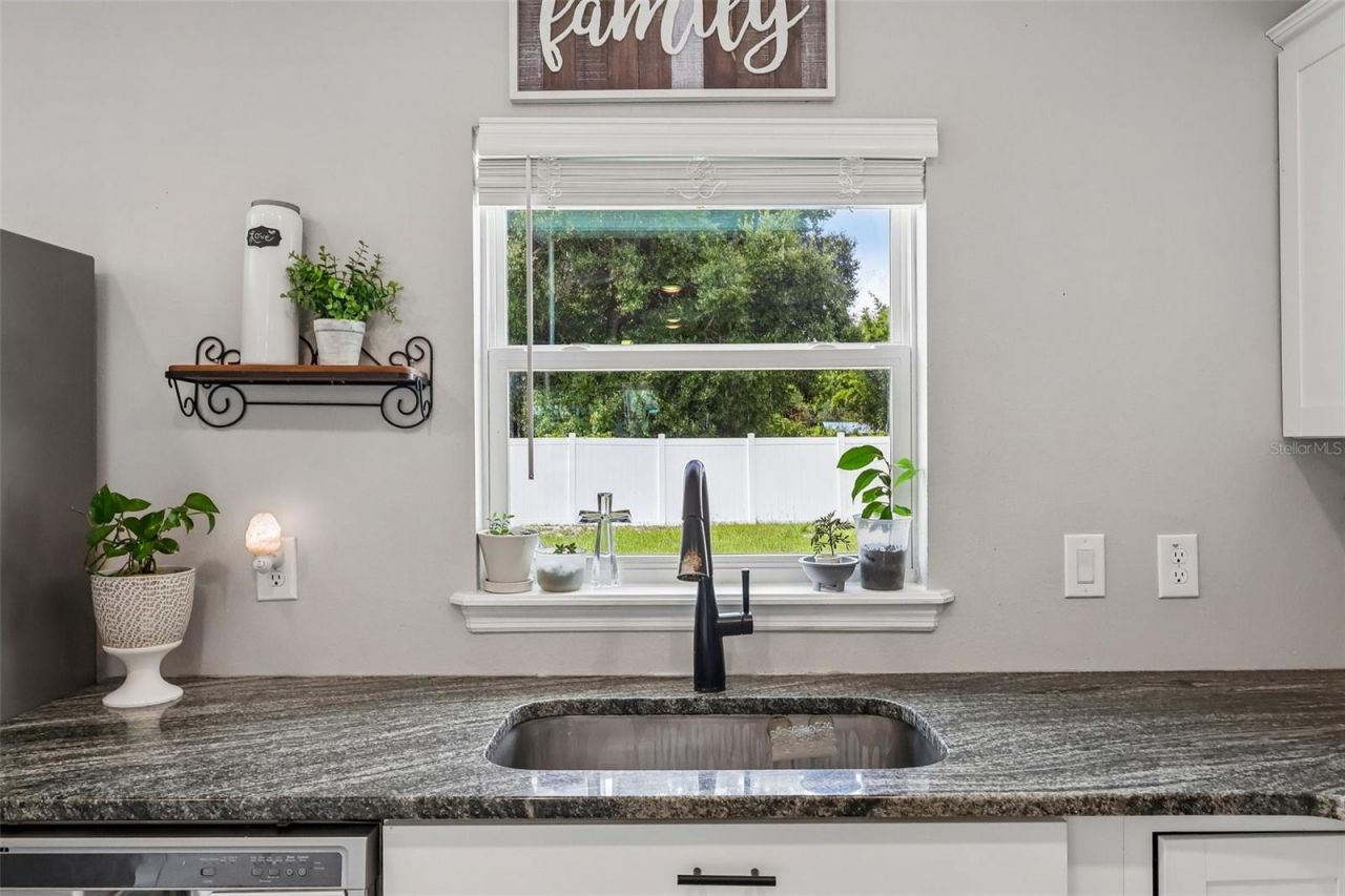 12020 Virginia Drive , Leesburg, FL 34788 Photo