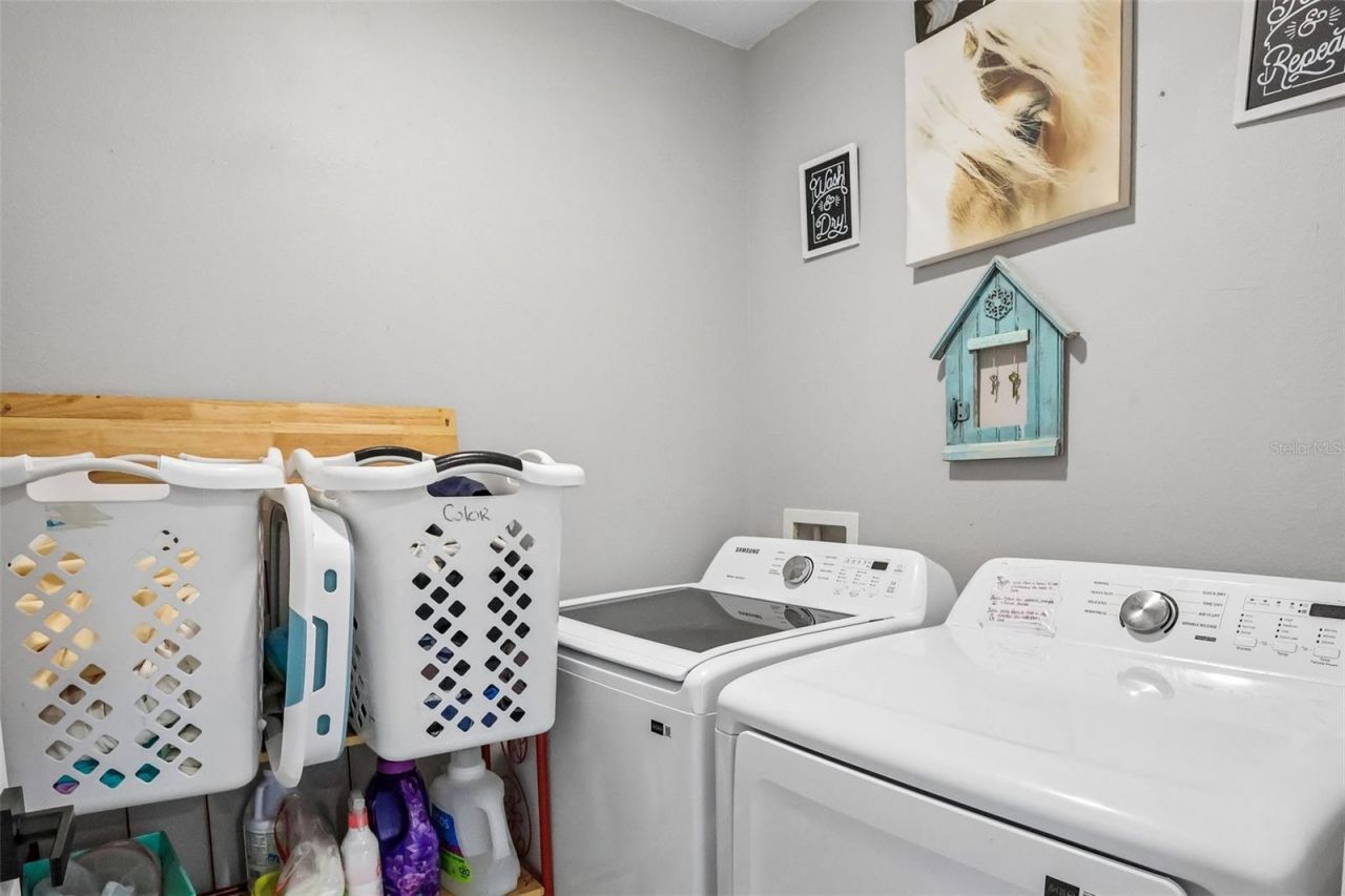 12020 Virginia Drive , Leesburg, FL 34788 Photo