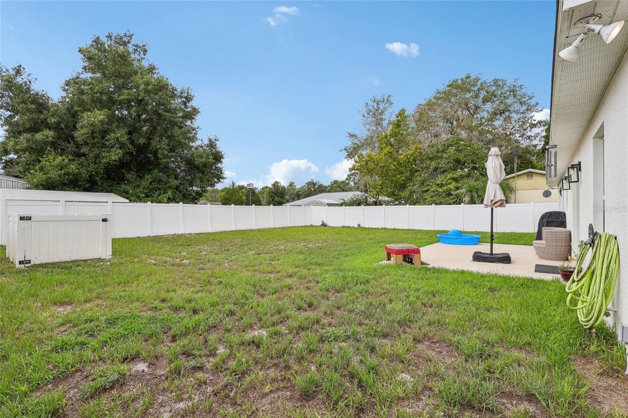 12020 Virginia Drive , Leesburg, FL 34788 Photo