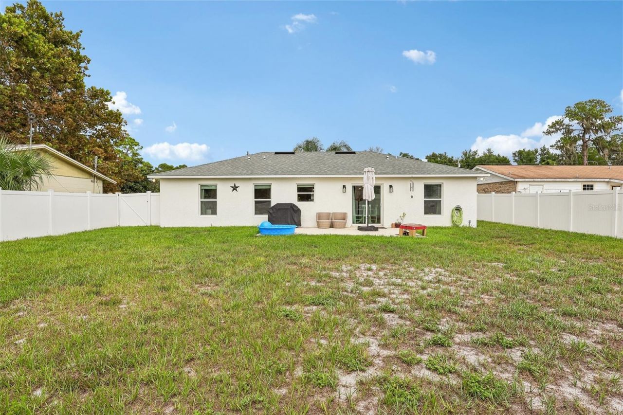 12020 Virginia Drive , Leesburg, FL 34788 Photo