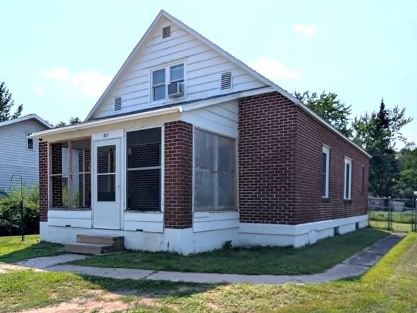811 MAY STREET, Wausaukee, WI 54177