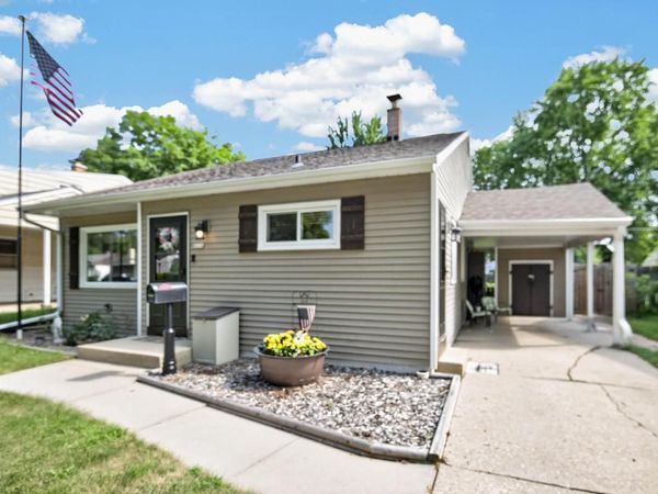 8036 W Scranton PLACE, Milwaukee, WI 53218