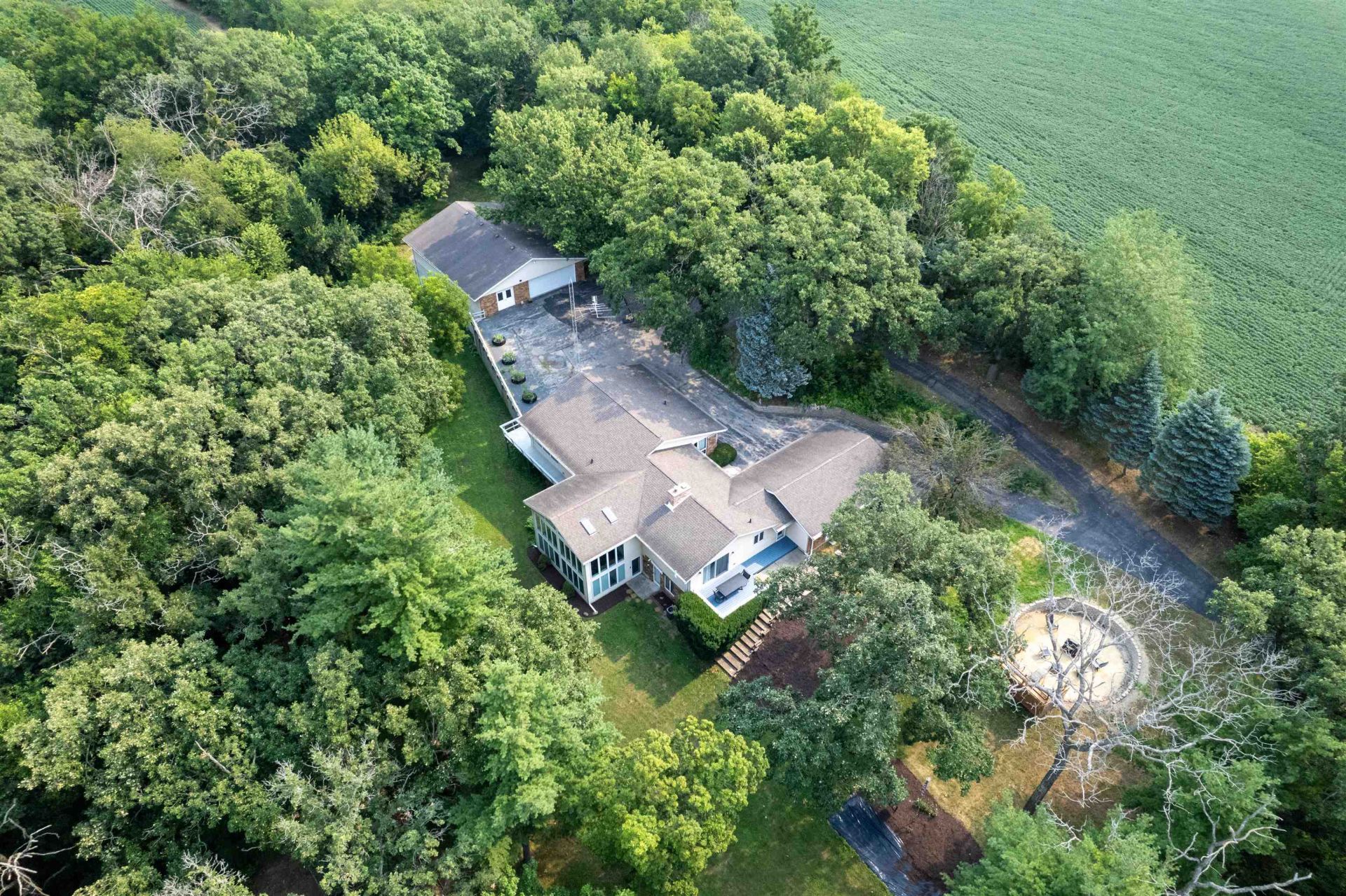 916 W Town Line Road, Leaf River, IL 61047 Main Photo