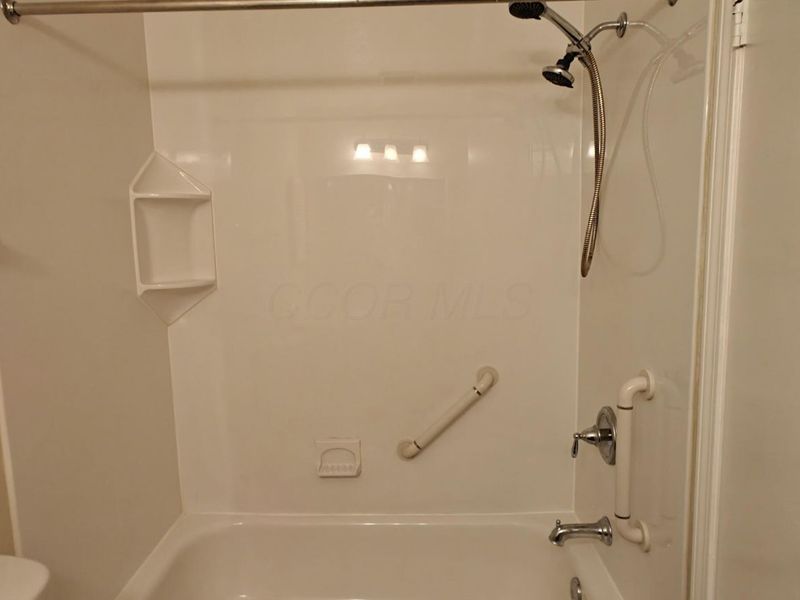 1540 Slade Avenue , Unit 303, Columbus, OH 43235 Photo 14