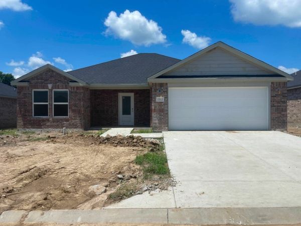 1913 Topaz Road , Pryor, OK 74361