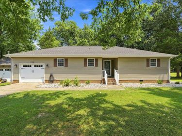 102 Wendy Drive, Eddyville, KY 42038