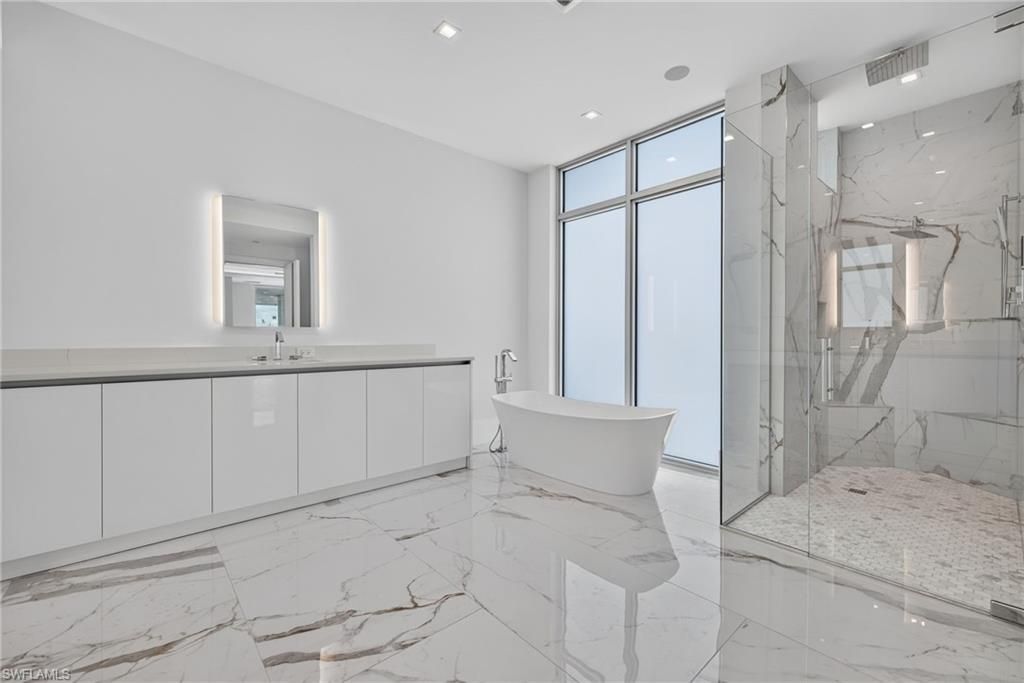 1165 8th St S, Unit #201, Naples, FL 34102 Photo