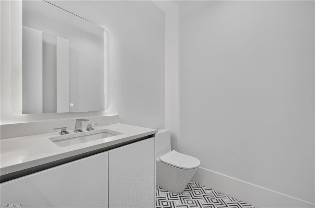 1165 8th St S, Unit #201, Naples, FL 34102 Photo