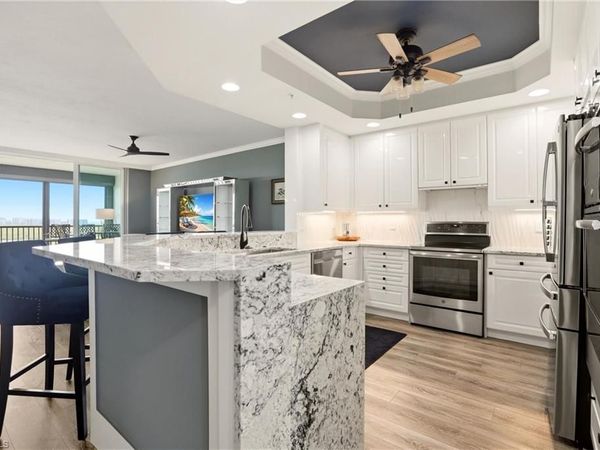 425 Cove Tower DR , Unit 1002, NAPLES, FL 34110