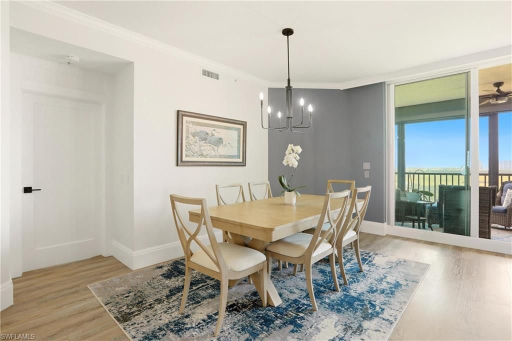 425 Cove Tower Dr, Unit 1002, Naples, FL 34110 Photo