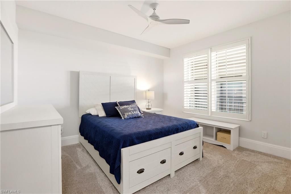 425 Cove Tower Dr, Unit 1002, Naples, FL 34110 Photo