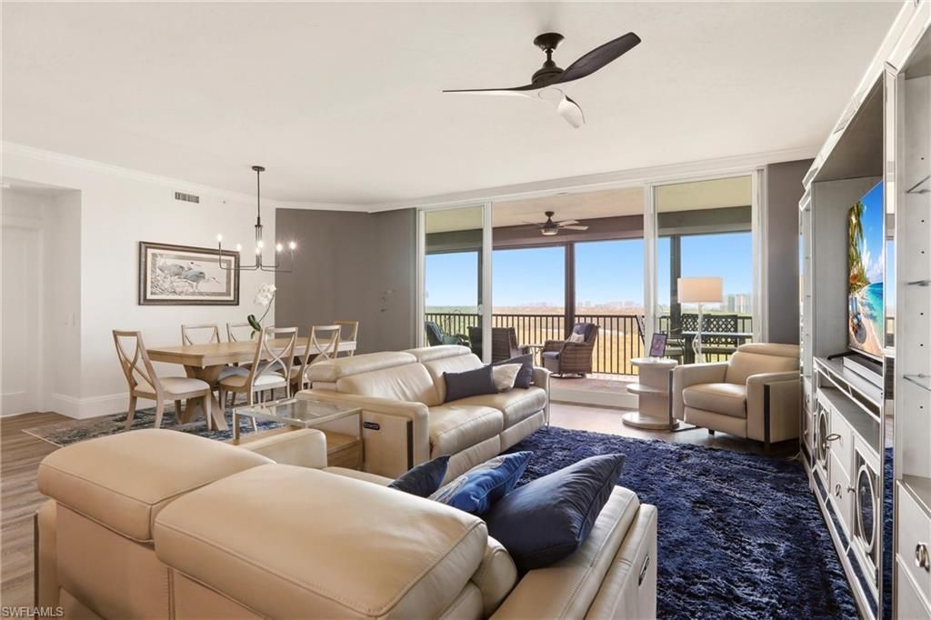 425 Cove Tower Dr, Unit 1002, Naples, FL 34110 Photo