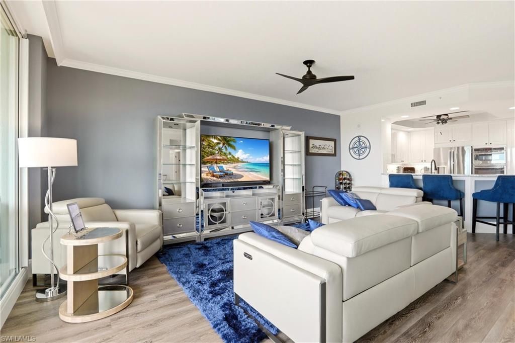 425 Cove Tower Dr, Unit 1002, Naples, FL 34110 Photo