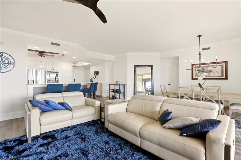 425 Cove Tower Dr, Unit 1002, Naples, FL 34110 Photo