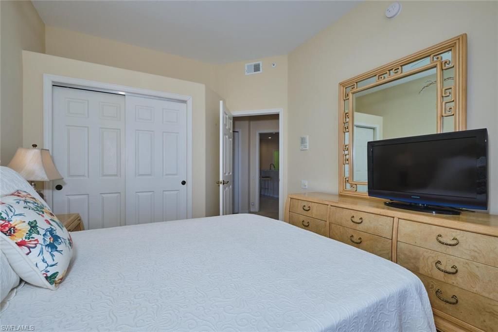 17040 Willowcrest Way, Unit 301, Fort Myers, FL 33908 Photo