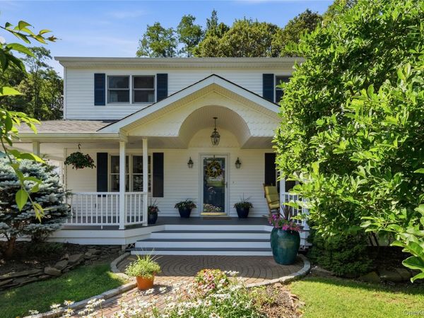 8 Harrison Avenue, East Setauket, NY 11733