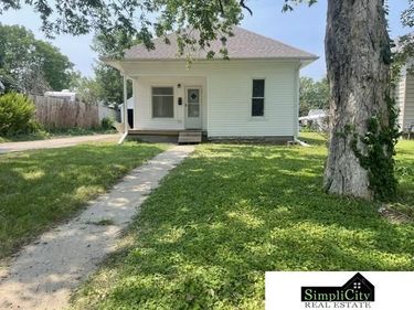 415 N 13th Street, Beatrice, NE 68310