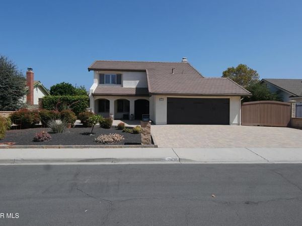 2431 Deerfield Court, Camarillo, CA 93010